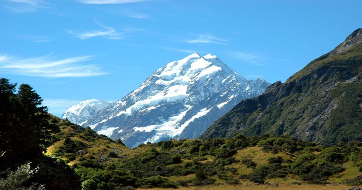 panorama słynnej góry Mt.Cook, znanej także z filmu Władca Pierścieni